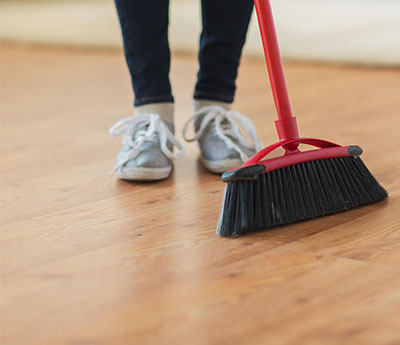 Laminate floor cleaning | ICC Floors Plus